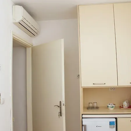Guest house Mito And 3*